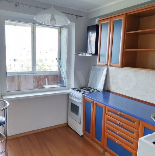 1-к. квартира, 42 м², 3/9 эт.