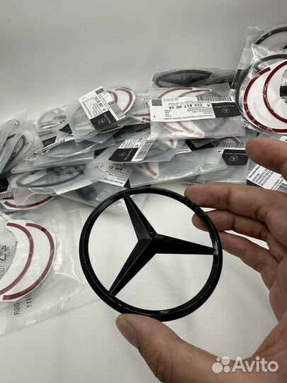 Эмблема значок Mercedes на крышку багажника