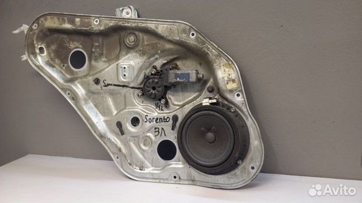 Стеклоподъемник задний левый Kia Sorento 2014
