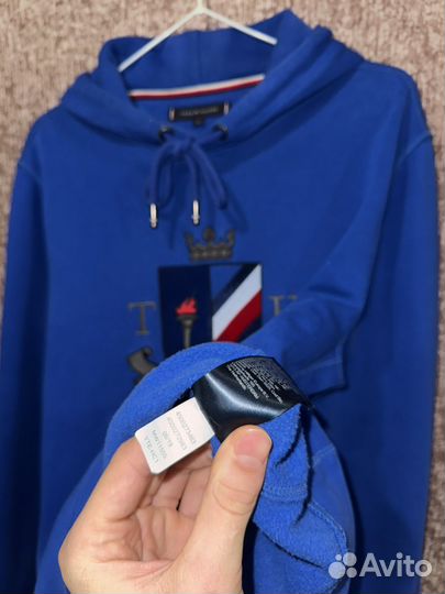 Tommy hilfiger толстовка