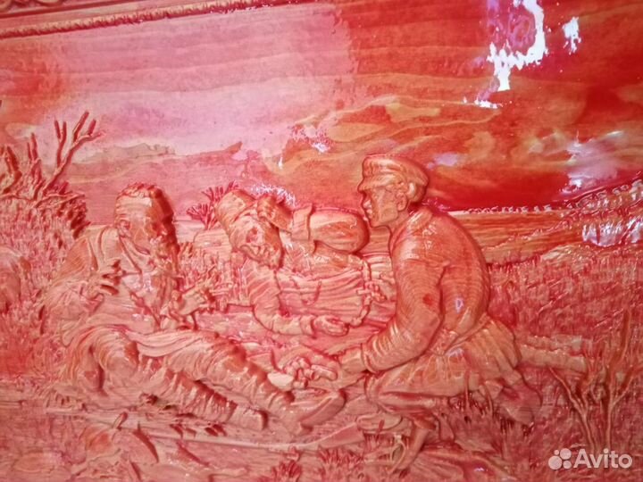 Деревянное резное панно