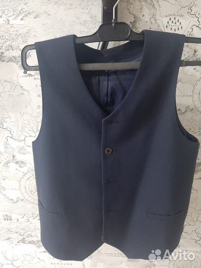 Жилетка для мальчика школьная