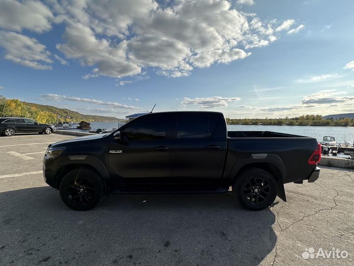 Toyota Hilux 2.8 AT, 2020, 166 333 км