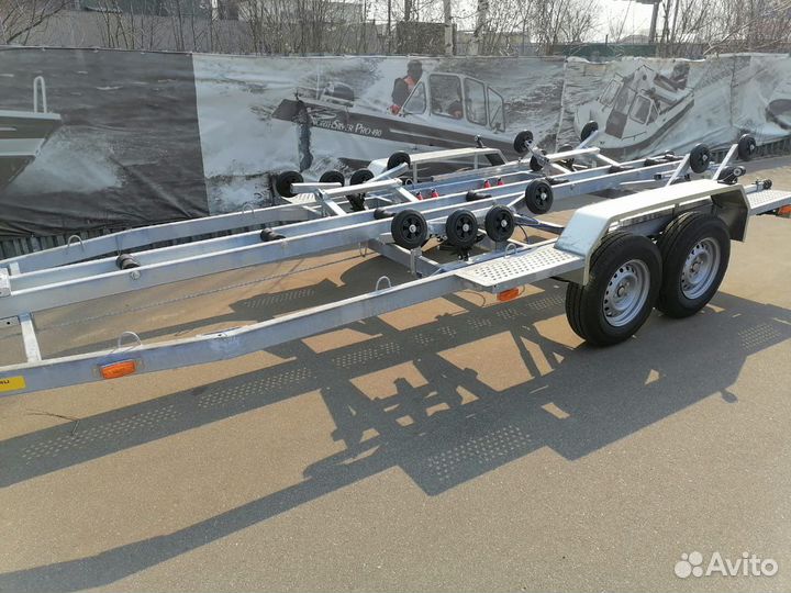 Прицеп лав 81018