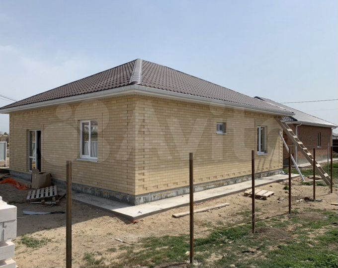 Дом 107 м² на участке 5 сот.