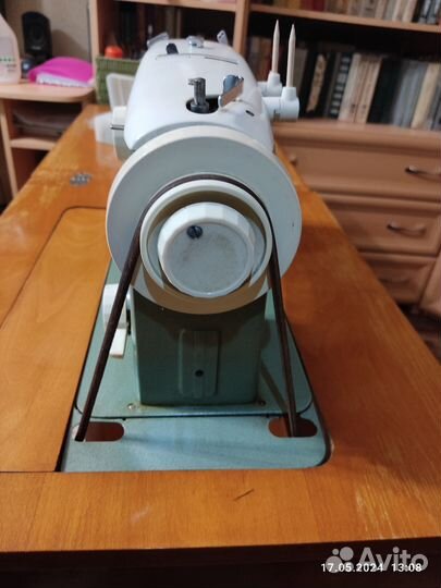 Швейная машина Veritas