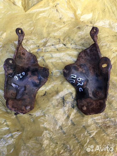 Кронштейн переднего бампера Mazda 626 GE 91-97 гг