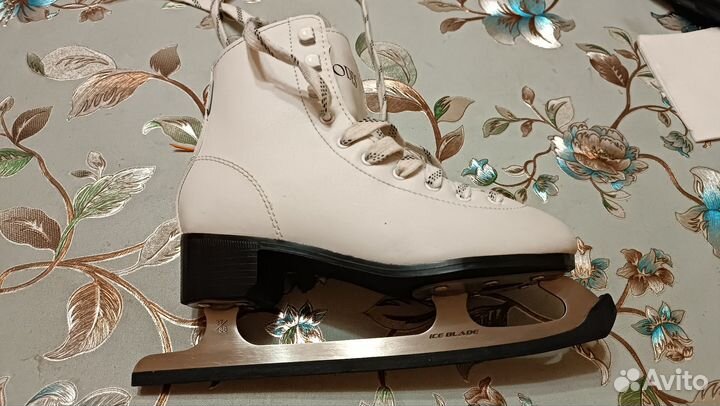 Коньки фигурные