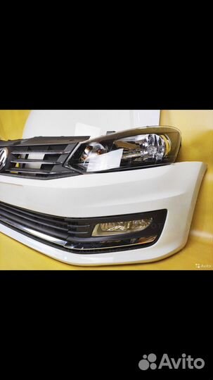 Фольксваген Поло бампер передний