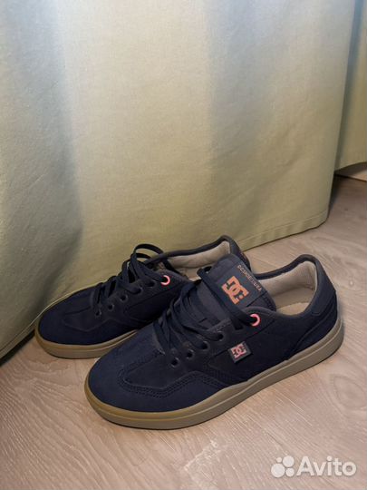 Dc shoes 39