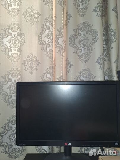 Монитор LG LED 19M35A