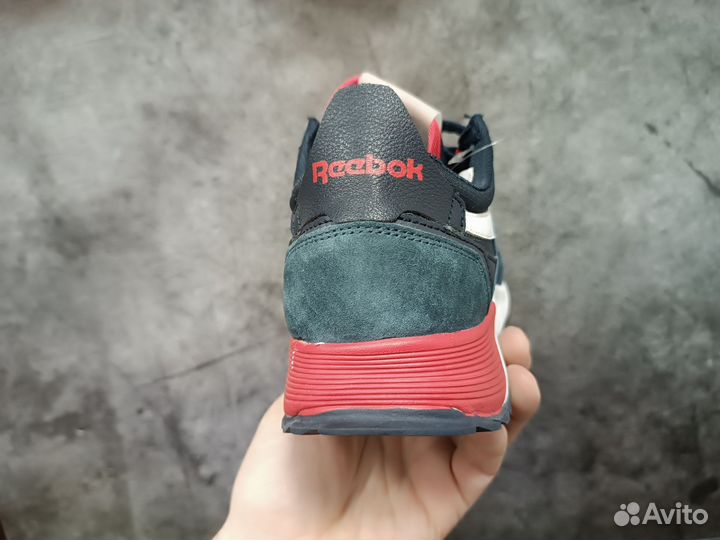 Кроссовки Reebok Classic Legacy