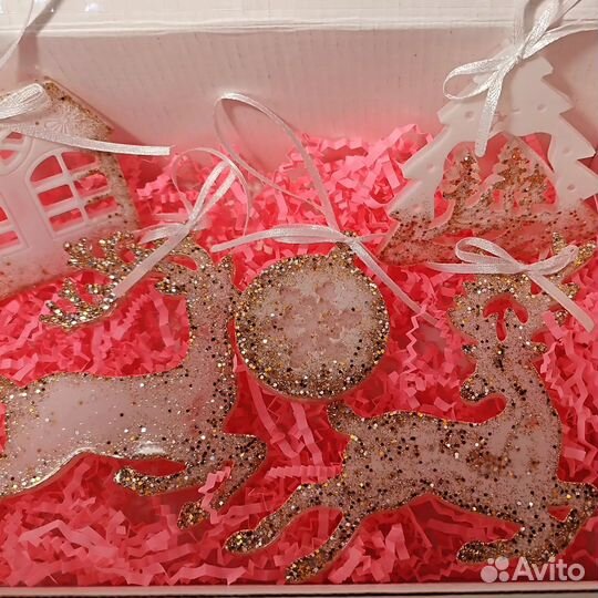 Елочные игрушки