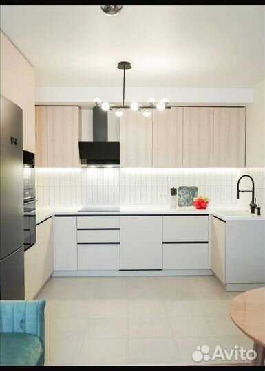 Кухня под потолок