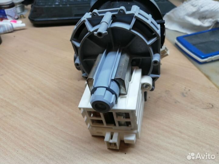 Циркуляционный насос посудомоечной машины индезит