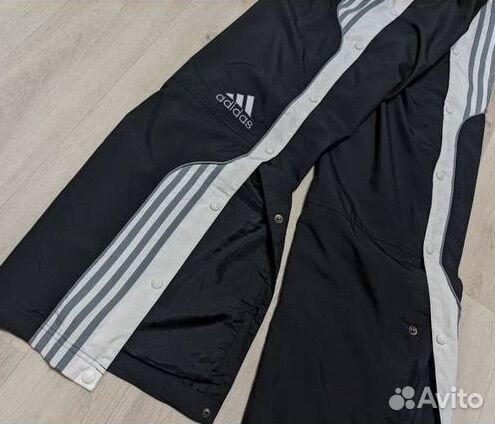 Спортивные штаны adidas