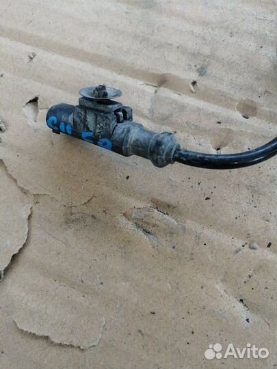 Датчик abs передний правый Nissan Tiida C11 HR16DE