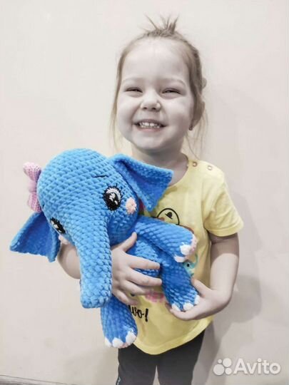 Мягкая игрушка Вязаный голубой слон