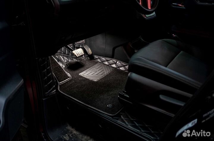 Коврик в багажник для Toyota HiAce