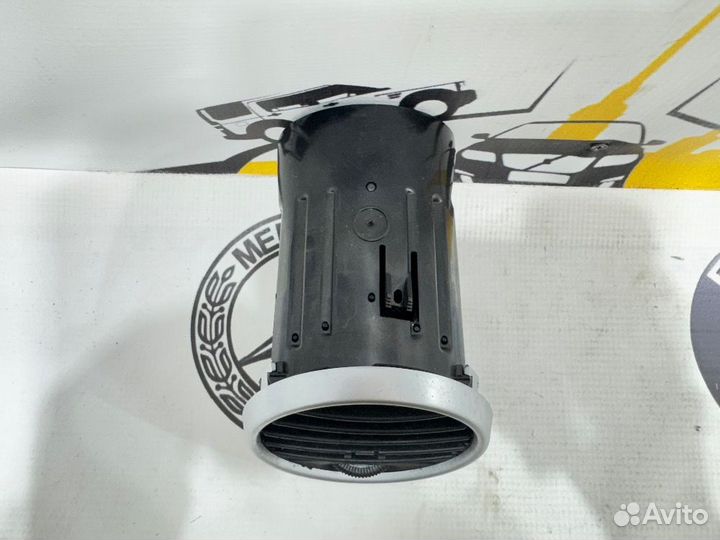 Дефлектор торпеды центральный Mercedes ML W164