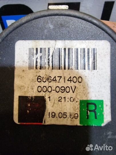 Ремень безопасности задний правый Volkswagen Golf