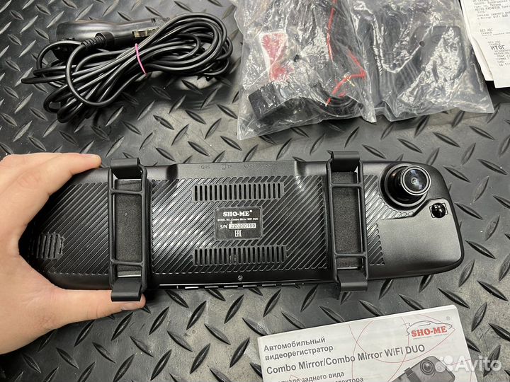 Автовидеорегистратор SHO-ME Combo Mirror Wi-Fi