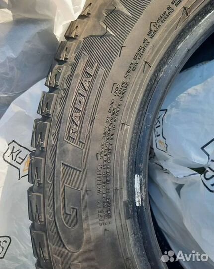 GT Radial IcePro 3 215/60 R16 98T