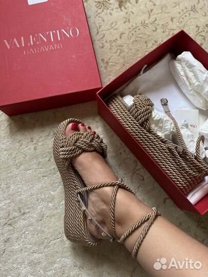 Босоножки valentino 38 оригинал