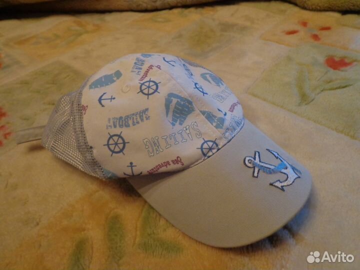 Кепка (примерно до 3 лет, регулируется застежка)