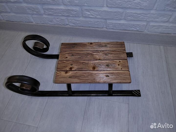 Сани декоративные