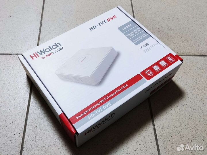 Видеорегистратор HiWatch с двумя камерами