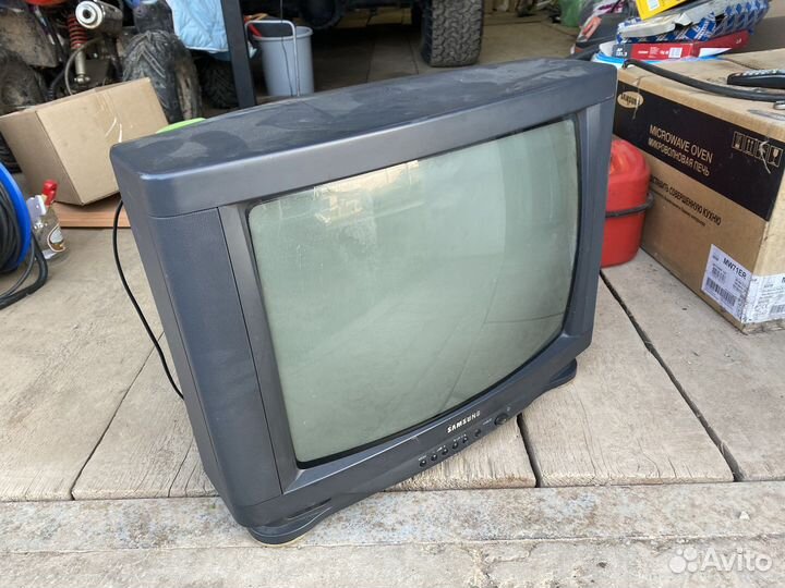 Телевизор samsung