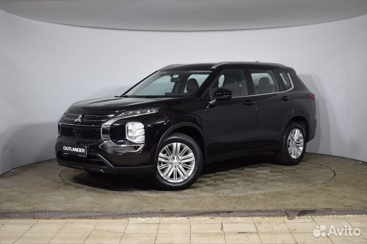 Mitsubishi Outlander 2.5 CVT, 2022