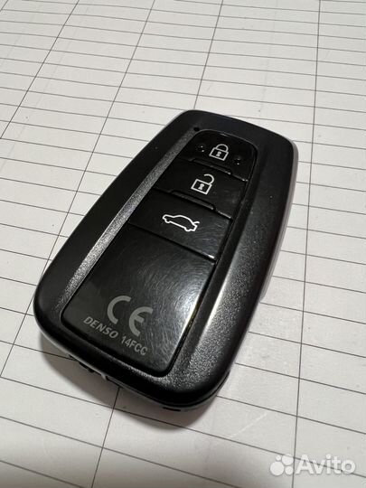 Ключ Toyota Camry V70 14FCC