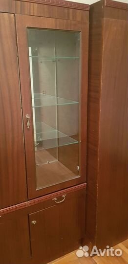 Шкаф книжный, шкаф посудный и тумба для белья