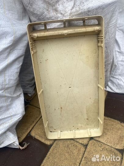 Кормушка для пчел