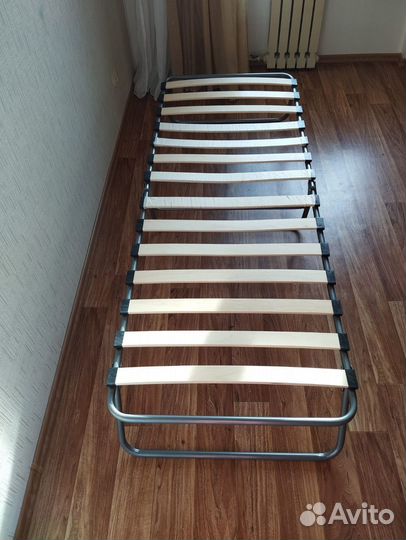 Раскладушка с матрасом