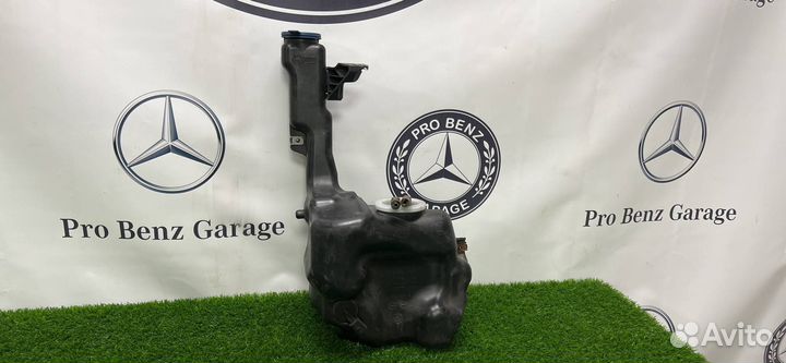 Бачок омывателя Mercedes-Benz E-Класс A2048601860
