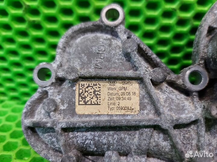 Насос водяной (помпа) Volkswagen Touareg FL R-line