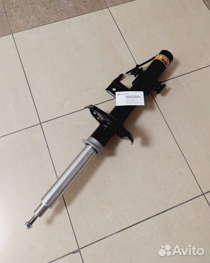 Амортизатор RR Evoque L538 задний new