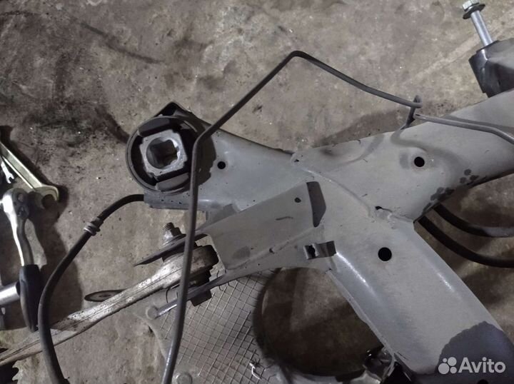 Задний подрамник Bmw X5 E 70 E71 F15