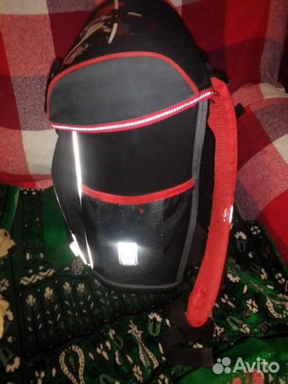 Школьные рюкзаки