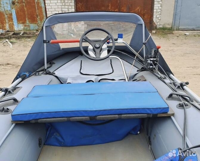 Лодка в комплекте