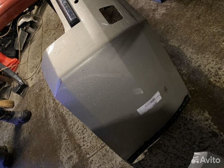 Бампер задний Chevrolet Tahoe 4 (14н.в)