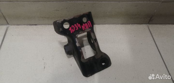 Кронштейн двигателя задний Yaris 2005-2011