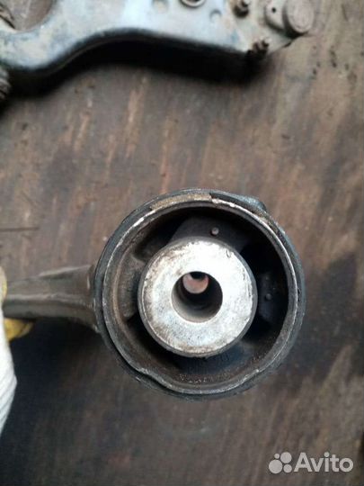 Рычаг передней нижний Mercedes A-class B-class