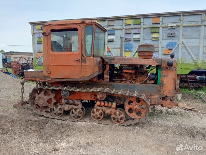 Трактор ВгТЗ ДТ-75, 2000