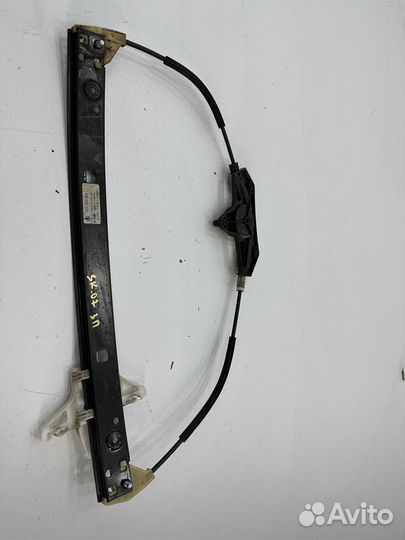 Skoda Octavia A7 стеклоподъёмник задний правый