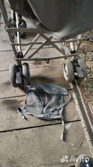 Прогулочная коляска трость