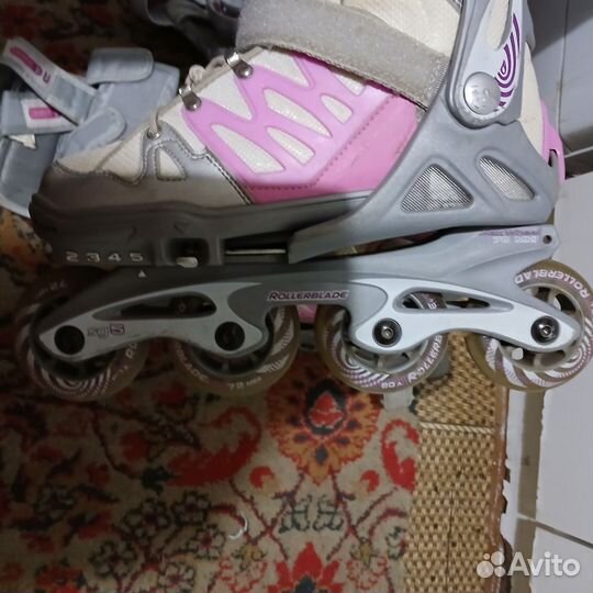 Роликовые детские коньки с приспособлениями